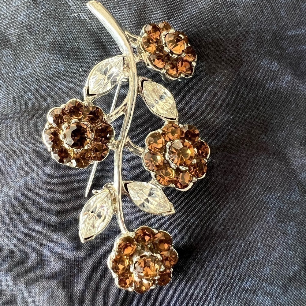 Amber Silvertone rhinestone flower bouquet brooch pin